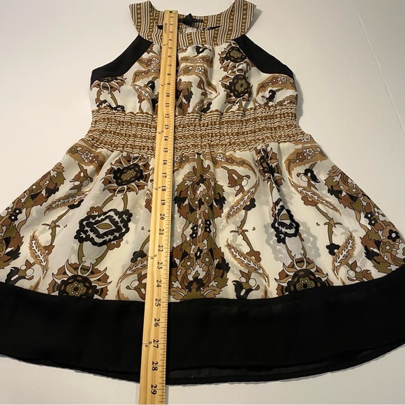 Apostrophe Baroque Print Smocked Waist Sleeveless Top - Picture 11 of 11